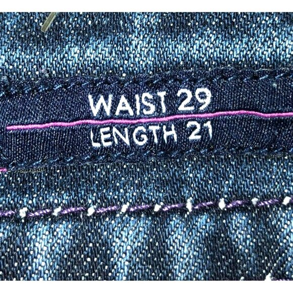 VIGOSS LOW RISE CAPRIS JEANS SZ 29 X 21 BLUE EMBROIDERED THE DUBLIN BLING WOMENS - Picture 6 of 7